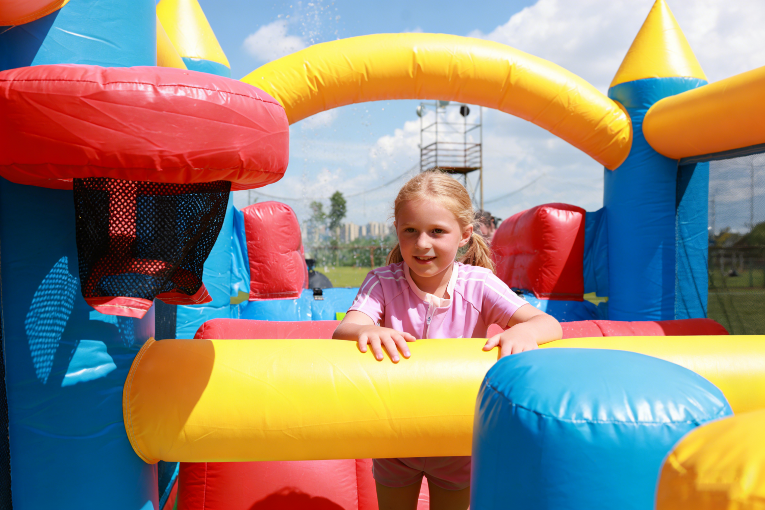 Heavy-duty PVC inflatable obstacle course for backyard and light commercial use