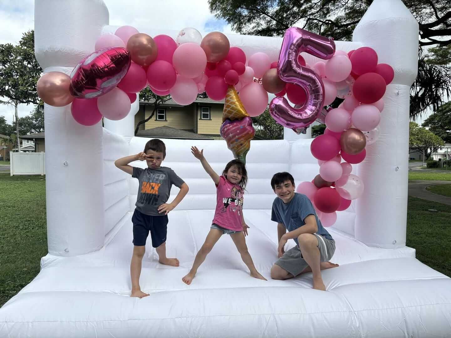Bouncinlife 13ft PVC Commercial Grade White Bounce House for Wedding & White Bouncy Castle for Birthday Party in Backyard with Inflatable Fan